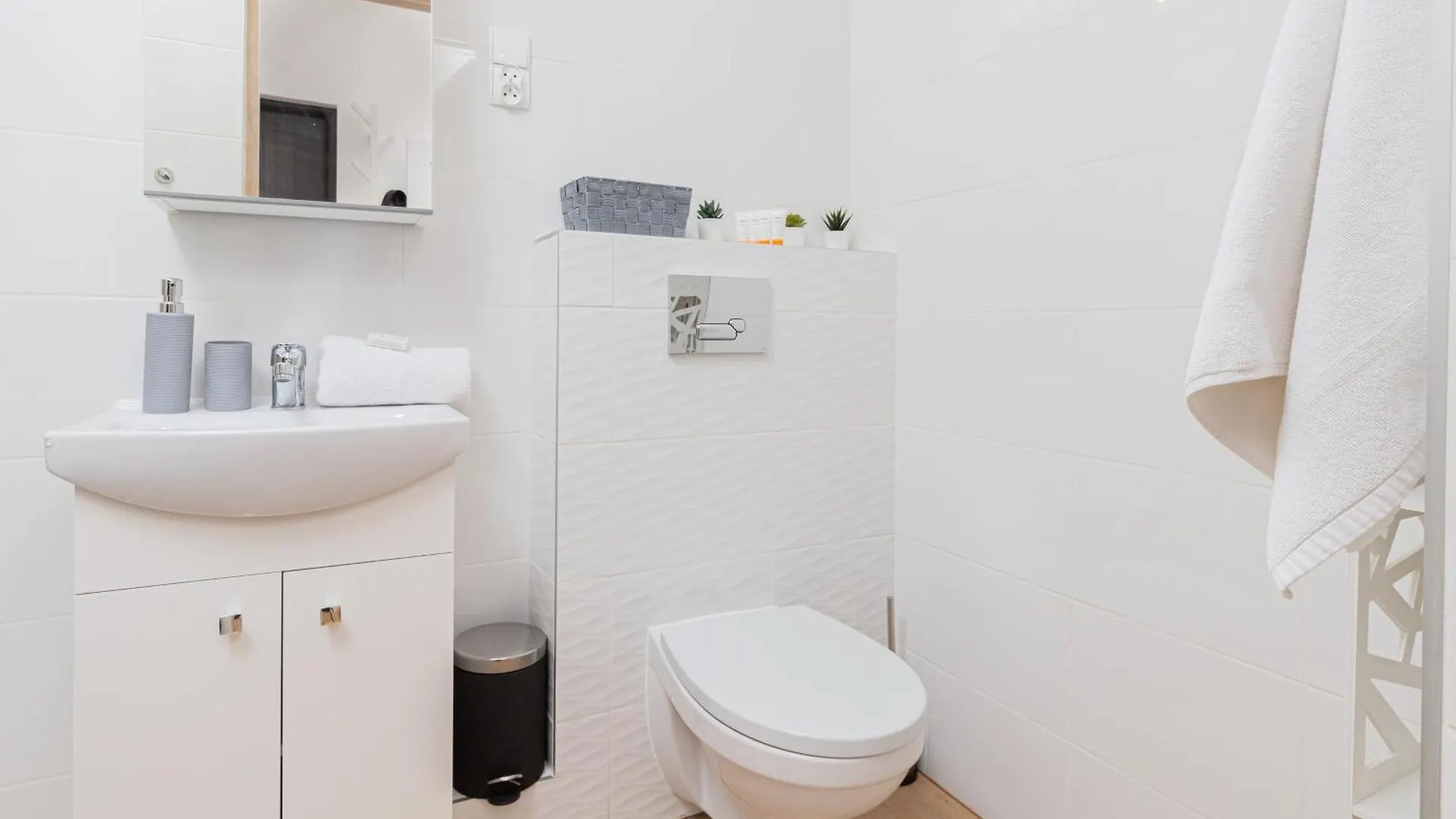 Jagiellońska Apartments Przymorze Beach by Renters Gdańsk